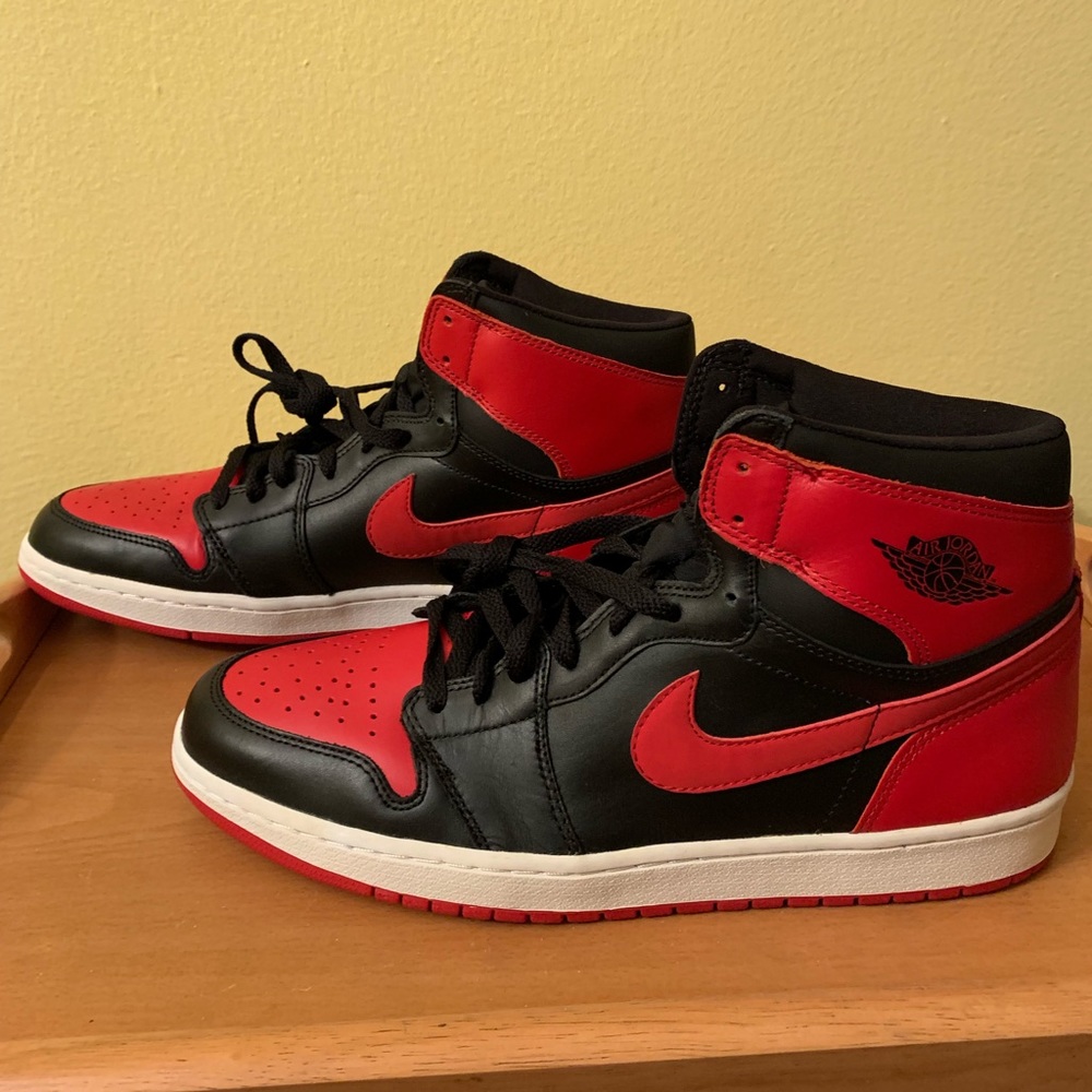 Air Jordan 1 2001 retro (Black/red)